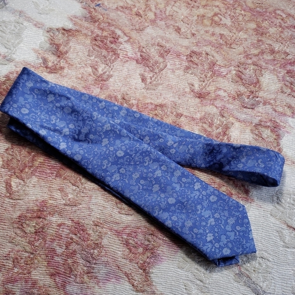 Michael Kors mens blue tie